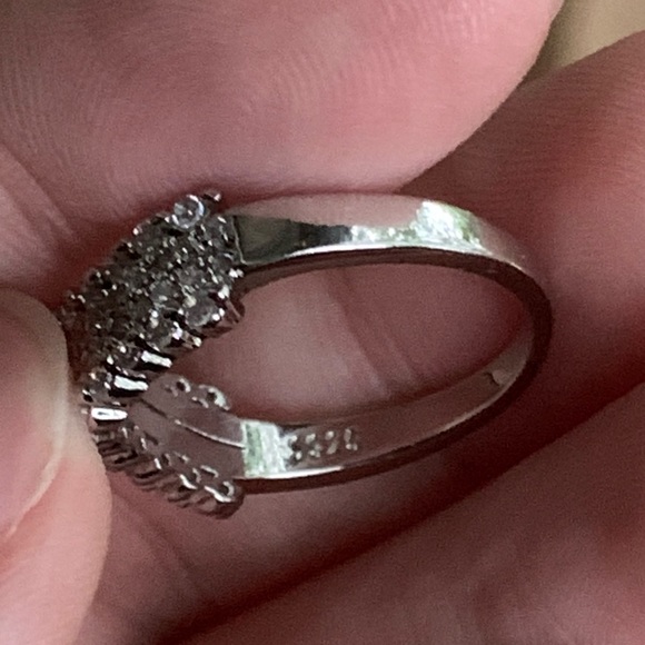 STERLING SILVER DIAMOND RING - Picture 10 of 10